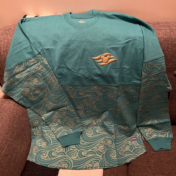 NWT Disney Cruiseline Treasure Spirit Jersey size medium. - Picture 2 of 3